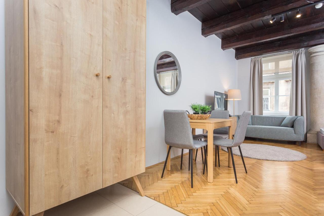 Apartament Barbican House